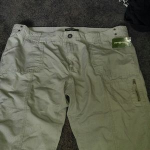 Eddie Bauer capri pants